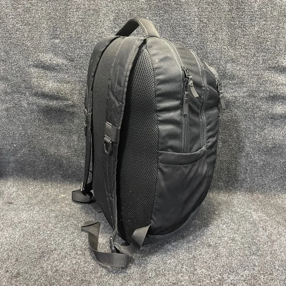 Under Armour 1355698 Black UA Recruit 3.0 Backpack UA Storm water-resistant Bag